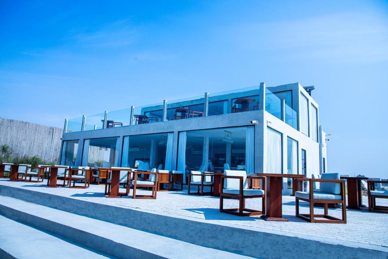 Caravana Beach Resort Al Zorah Adschman Exterior foto
