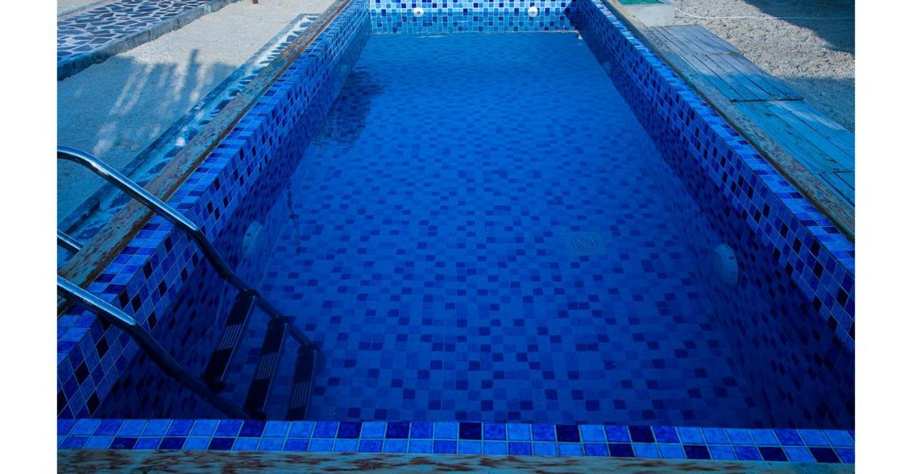 Caravana Beach Resort Al Zorah Adschman Exterior foto